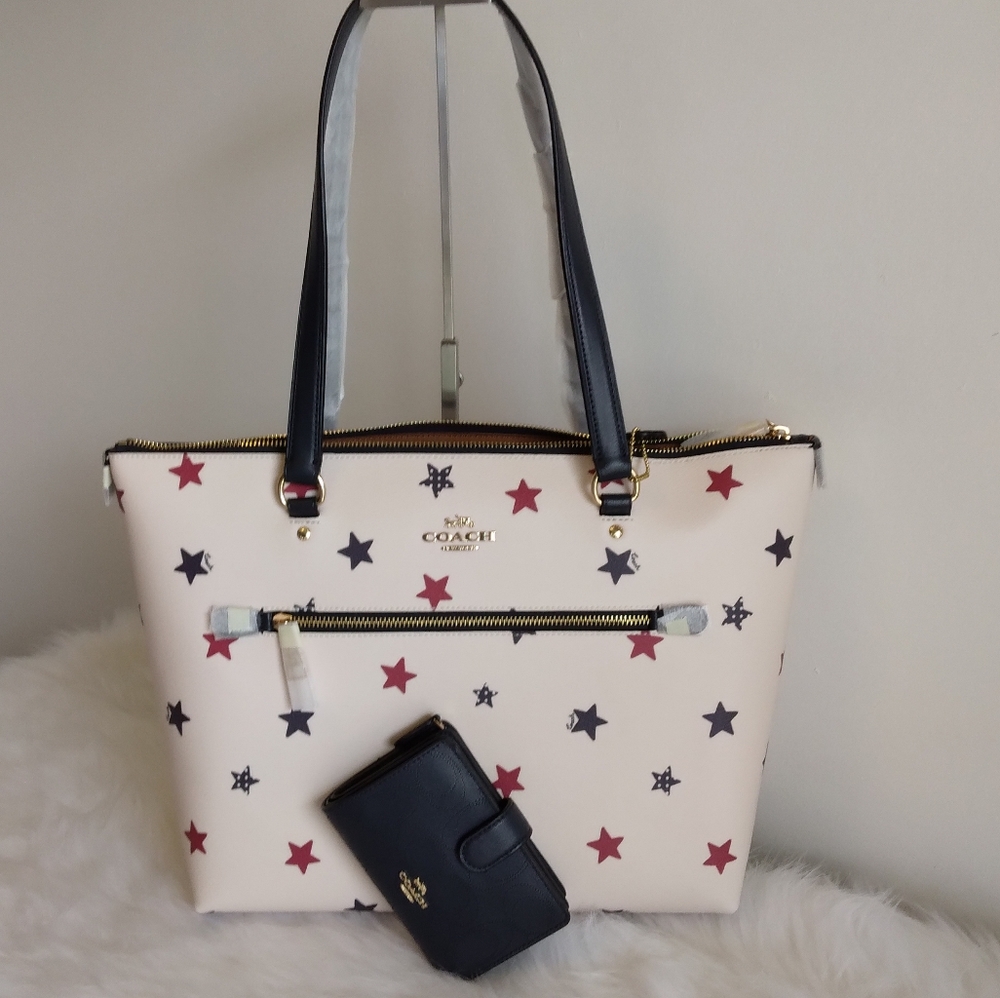 SOLD NWT Star Americana Coach Gallery Tote Bag with Matching Wallet SET - Picture 2 of 11